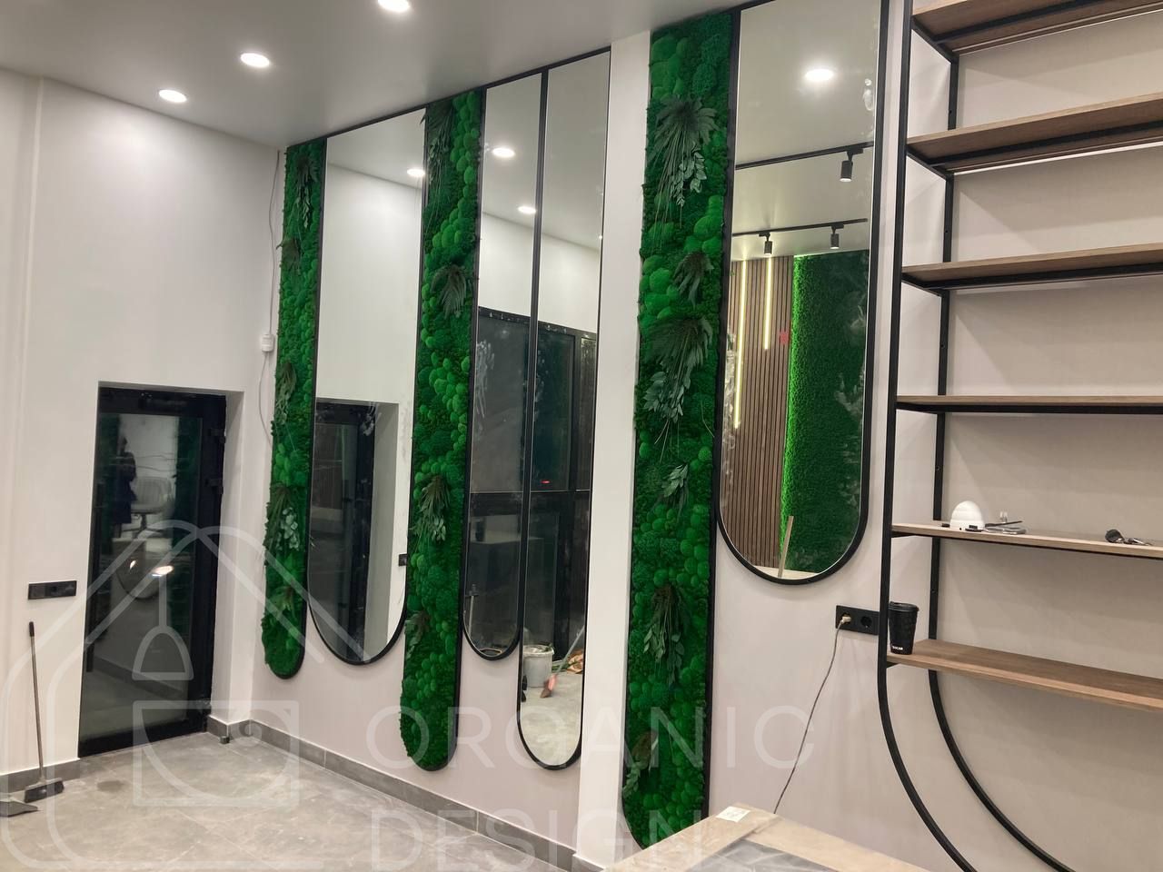 Apartment Greening - Decorative Moss, Plants and Flowers - Custom Made