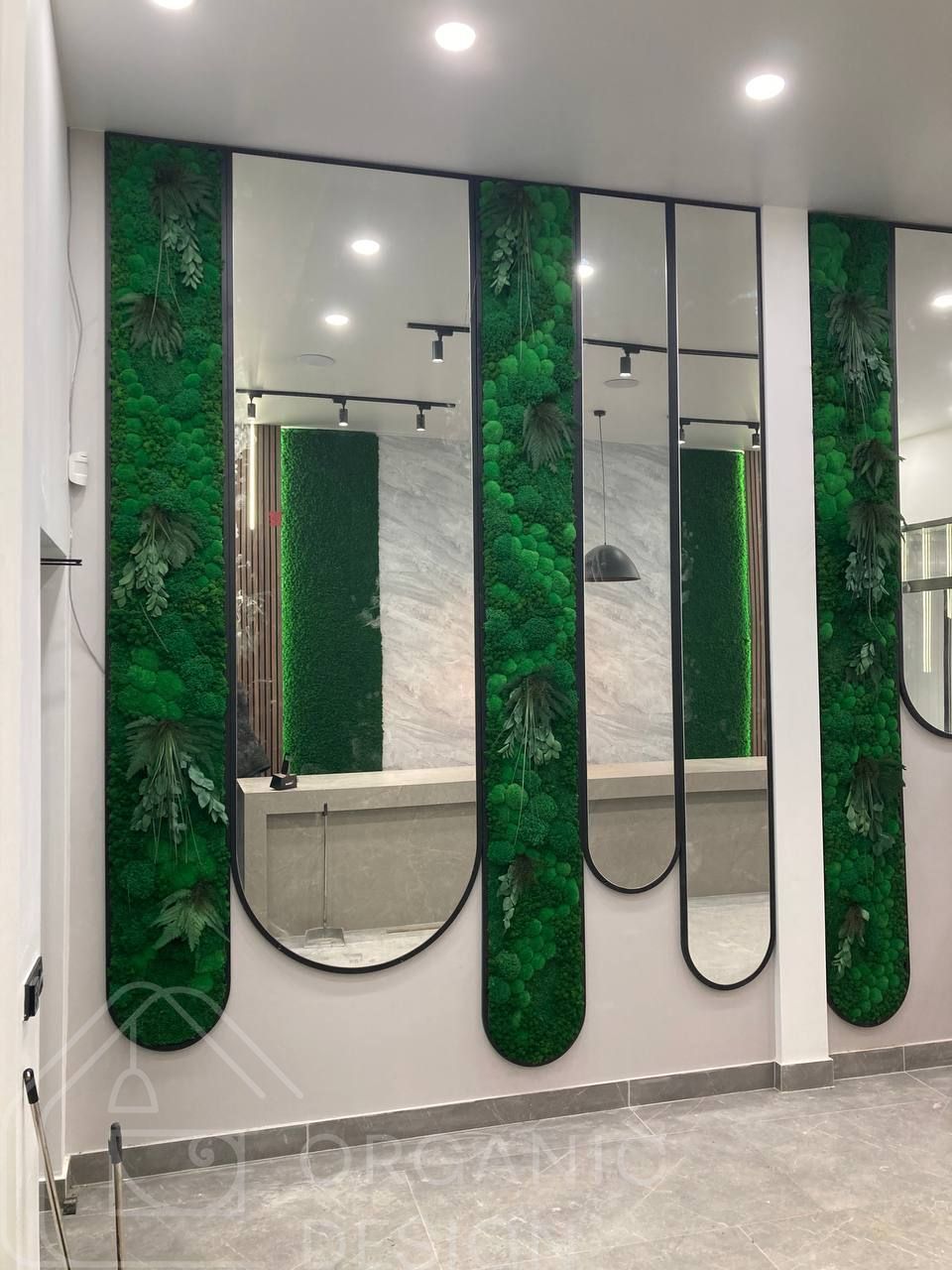 Apartment Greening - Decorative Moss, Plants and Flowers - Custom Made